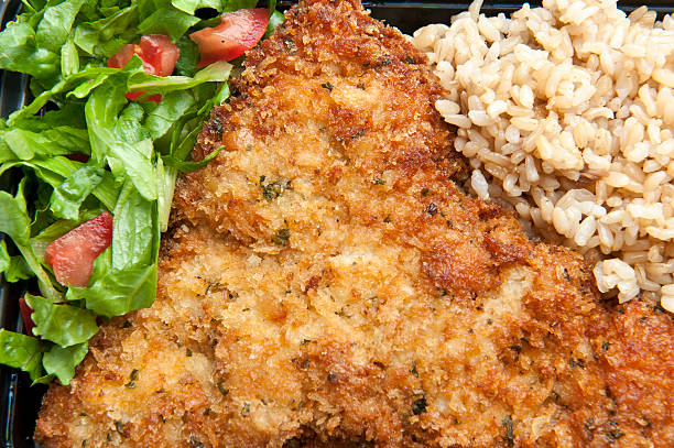 Milanesa de pollo con arroz integral